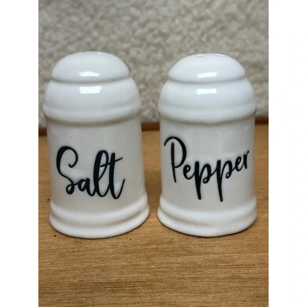 N/A salt pepper